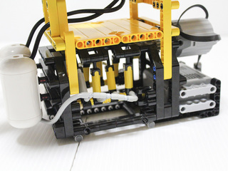 024_4LegsExcavator_011.jpg